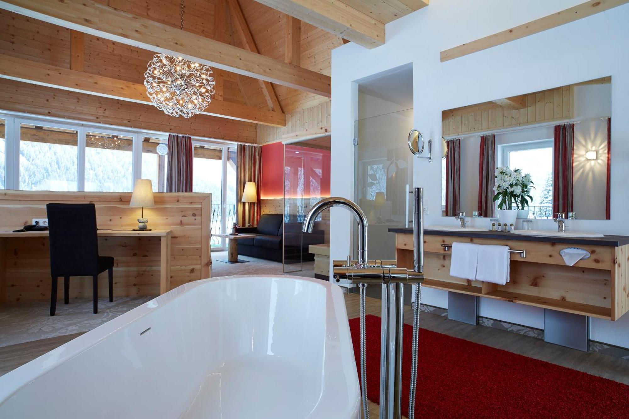 Hotel Romantik Resort & Spa Der Laterndl Hof 4*