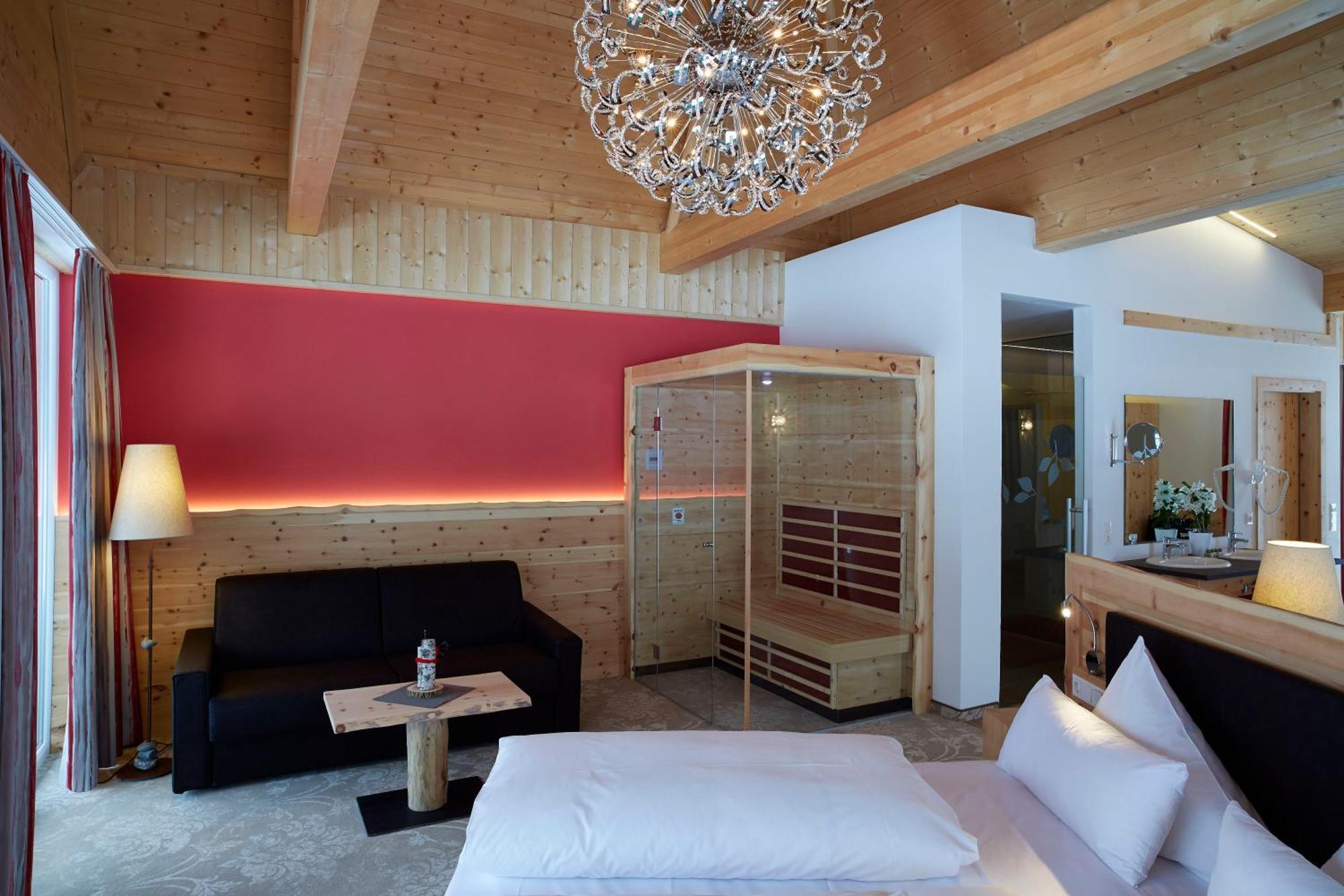 Hotel Romantik Resort & Spa Der Laterndl Hof 4*